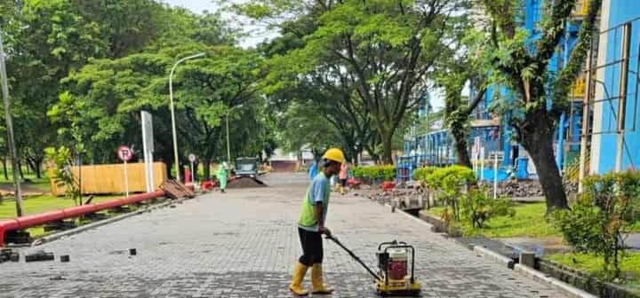 Proses pemasangan paving block SolidPaving.id