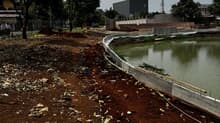 Taman grassblock IT PLN proses